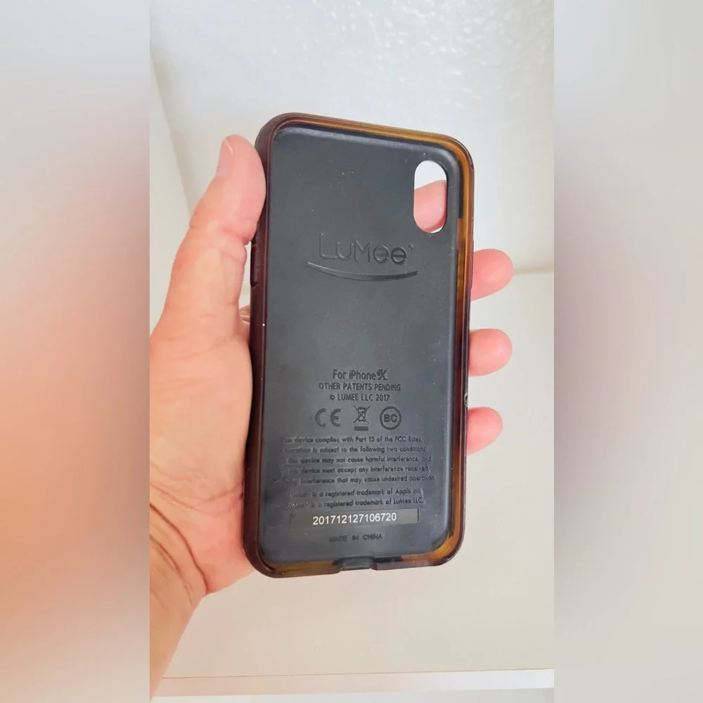 LUMEE Iphone X Lighted Duo Selfie Phone Case White Marble Influencer Cell Light
